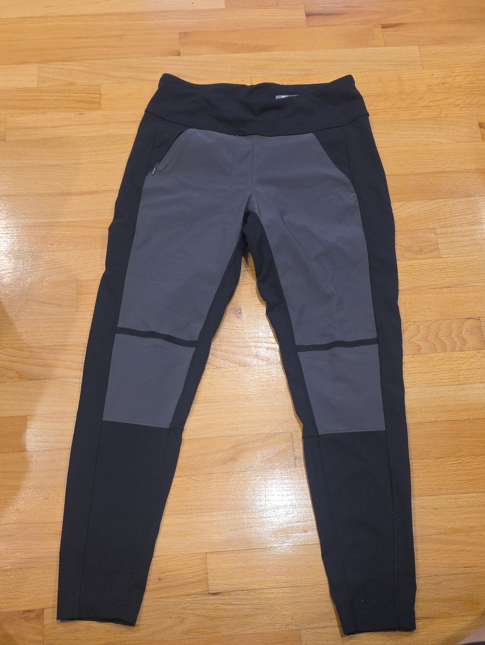 The North Face Black and Gray Panel Performance Leggings